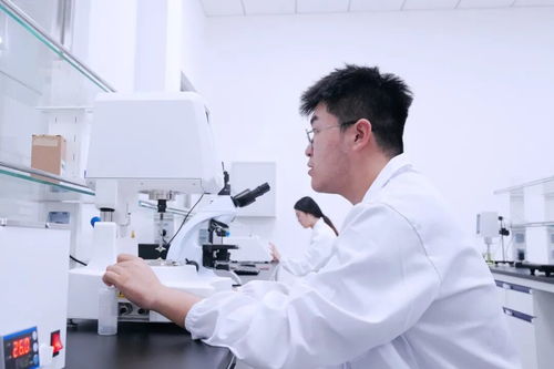 經(jīng)濟(jì)日?qǐng)?bào)∣搭建完備醫(yī)藥裝備體系，楚天科技從傳統(tǒng)制造企業(yè)向制造服務(wù)型企業(yè)升級(jí)的路徑與啟示